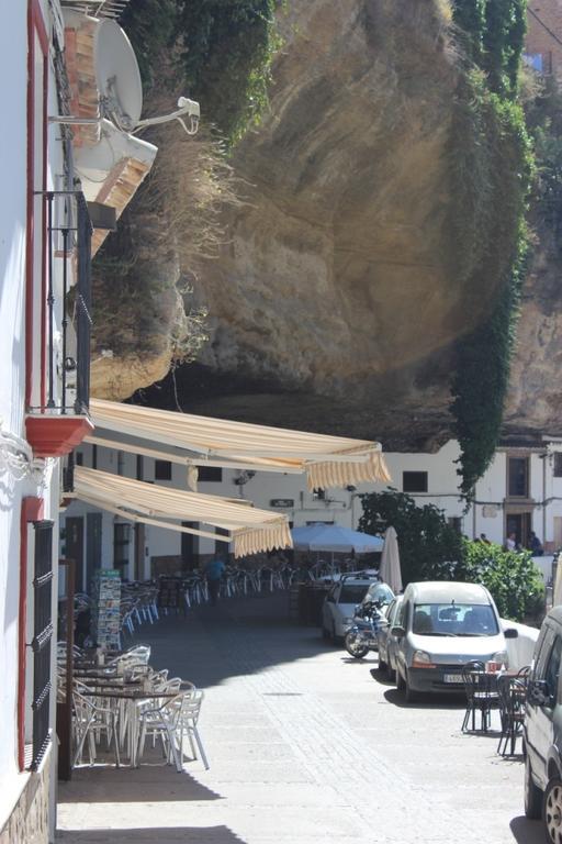 Casa Rural Cuevas Del Sol Setenil De Las Bodegas Bagian luar foto