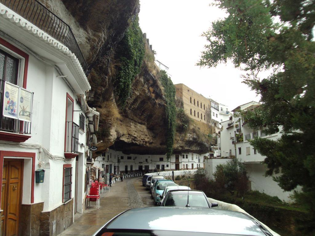 Casa Rural Cuevas Del Sol Setenil De Las Bodegas Bagian luar foto