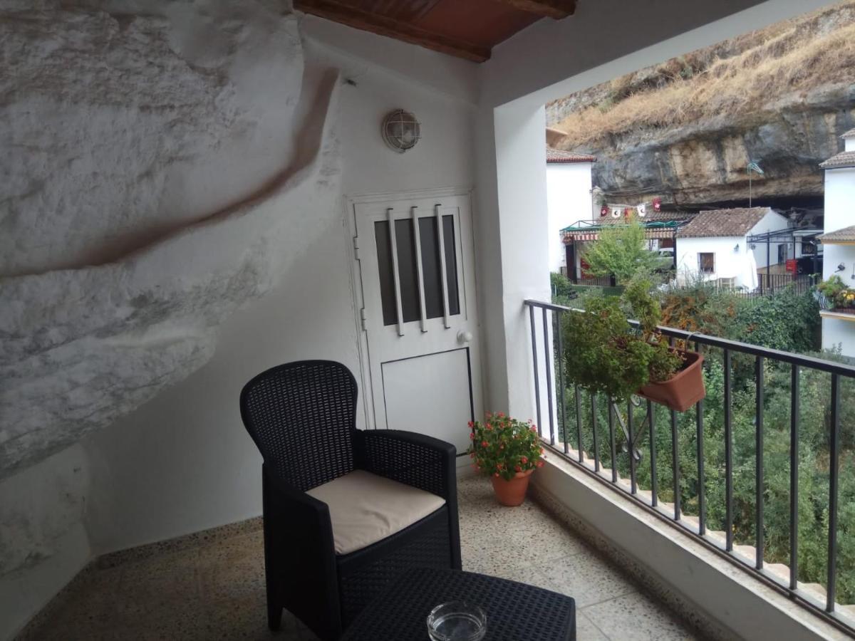 Casa Rural Cuevas Del Sol Setenil De Las Bodegas Bagian luar foto